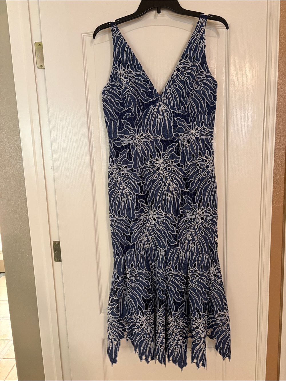 ANTONIO MELANI Navy & White V-Neck Sleeveless Lace Patterned Dress-For Formal